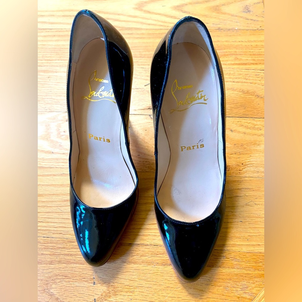 Christian Louboutin black patent pumps size 36.5
